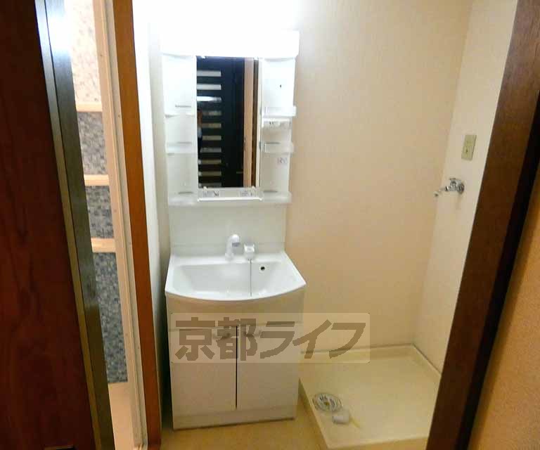 グランレブリー御所東IIの内装写真