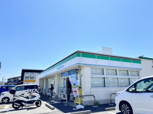 コンビニ　ファミリーマート　岸和田荒木町二丁目店（コンビニ）まで481m