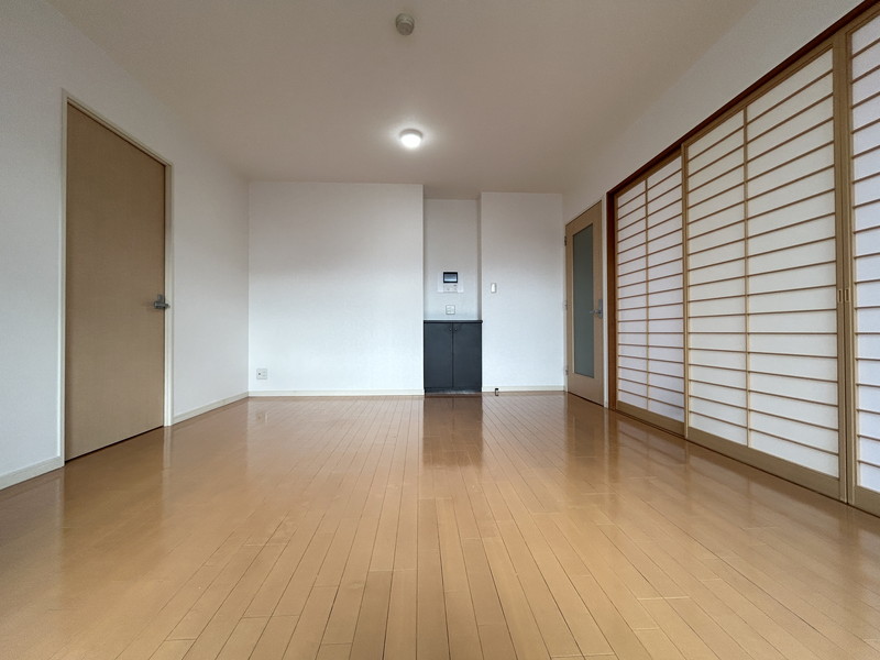 ヴァンデュール金沢駅前の居間写真