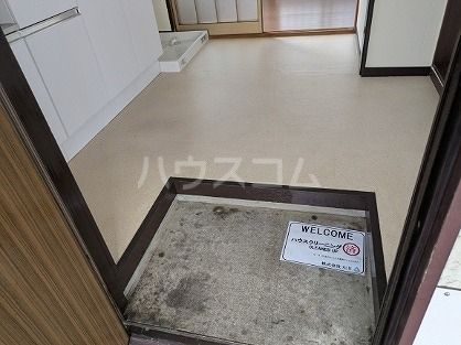 伊藤フラットハイツの玄関写真