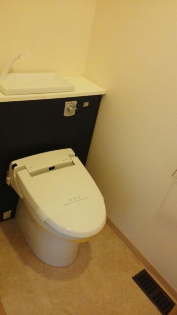 アンジュミニョンのトイレ写真