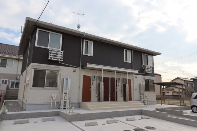 建物外観　ルミエール廻間