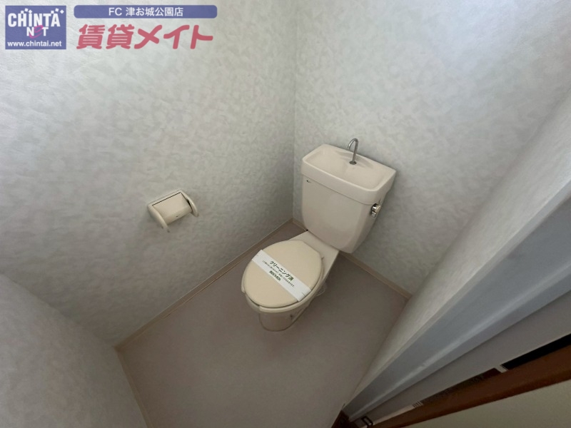 トイレ　反転タイプ参考写真