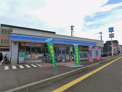 コンビニ　ローソン上越下門前店（コンビニ）まで683m