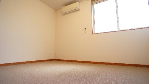 洗面設備　明るいお部屋で目覚めもスッキリ