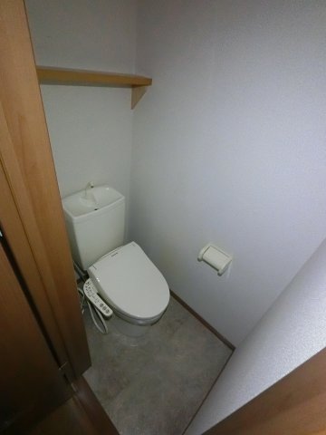 ＪＲ東金線 東金駅 徒歩15分 2階建 築19年のトイレ写真