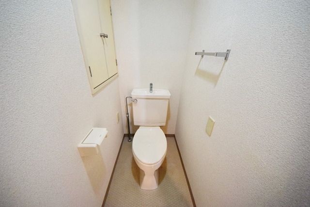 トイレ　※別部屋参考写真