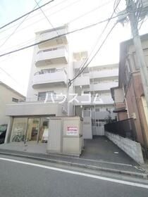 畠山マンションの外観写真