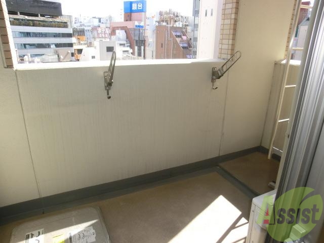 バルコニー　洗濯物を干すのに便利なバルコニー