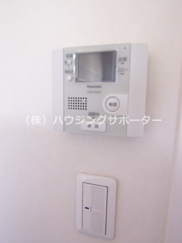 セキュリティ　オートロックでご来客確認できます