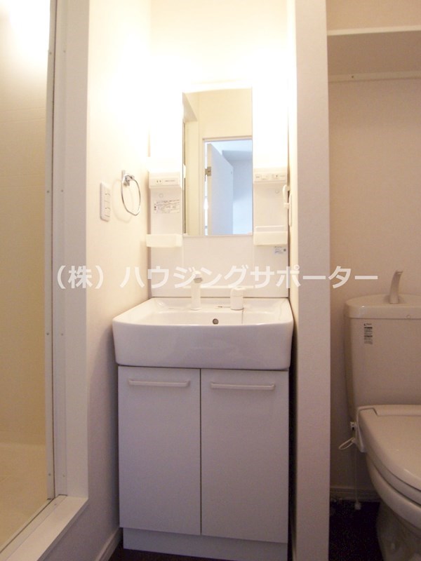 洗面設備　独立洗面台があるのはいいですね！
