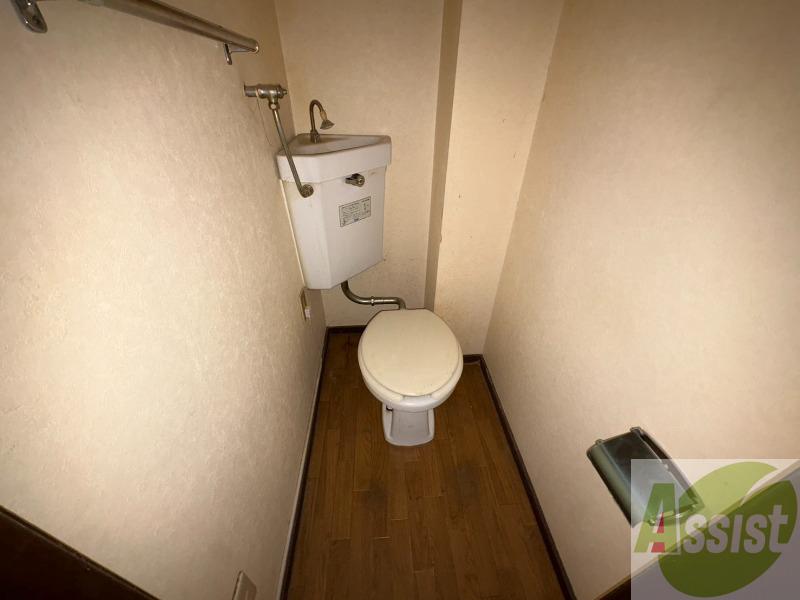 トイレ　こちらはトイレです。清潔感があり、安心して使用できます。
