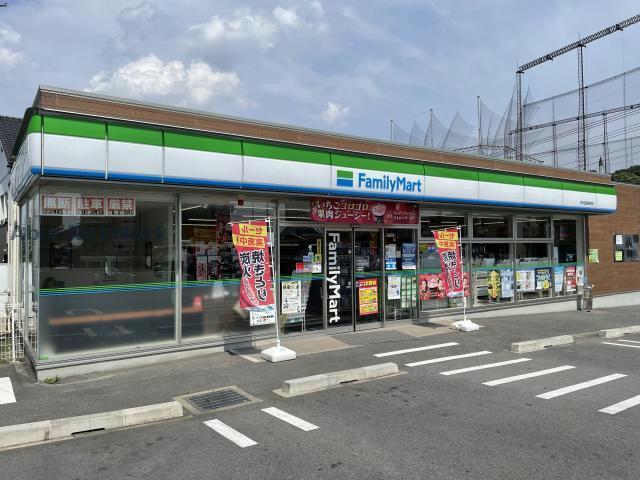 コンビニ　ファミリーマート平針試験場南店（コンビニ）まで383m