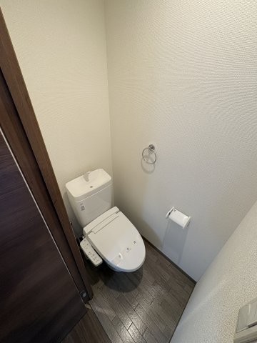 ウエスト桂川駅前のトイレ写真
