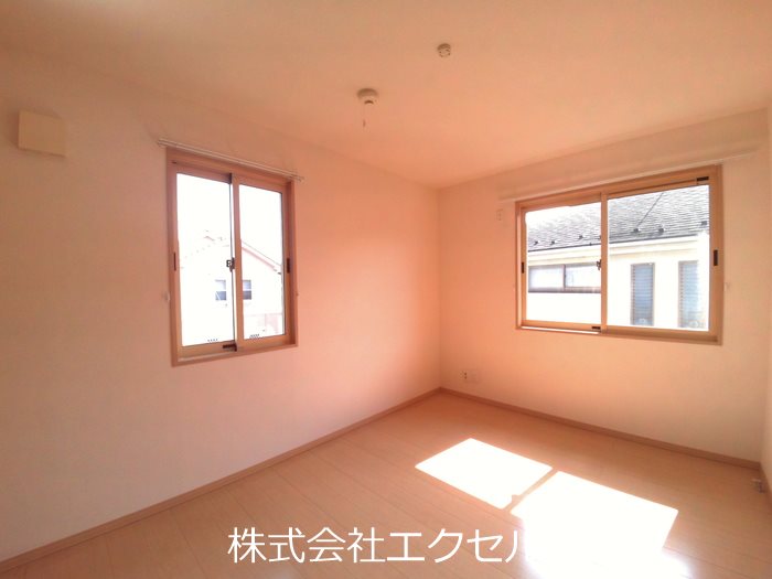 その他部屋・スペース　フローリングの室内です。