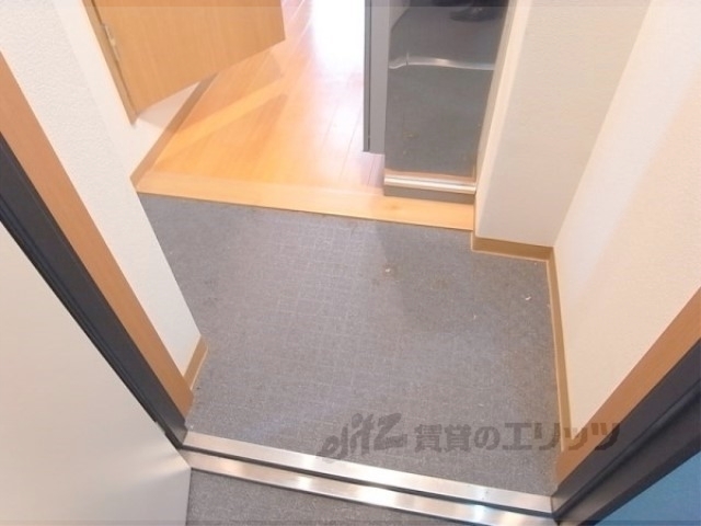 グレース白梅町の玄関写真