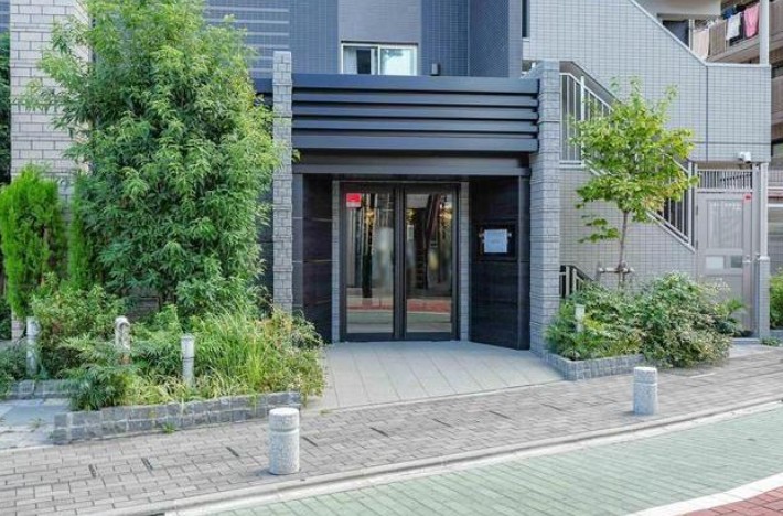 東武伊勢崎線 西新井駅 徒歩10分 7階建 築5年の外観写真