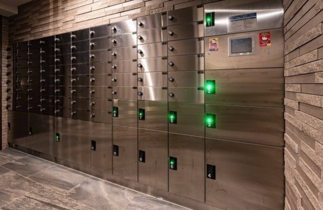東武伊勢崎線 西新井駅 徒歩10分 7階建 築5年の外観写真