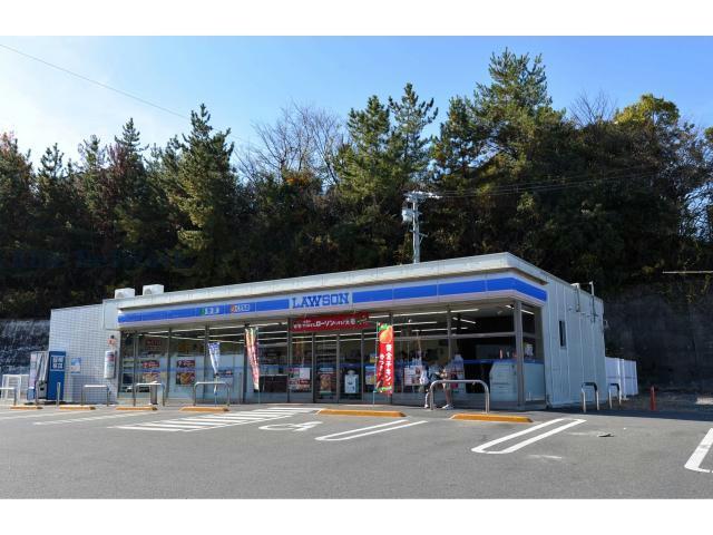 コンビニ　ローソン瀬戸警察署前店（コンビニ）まで396m