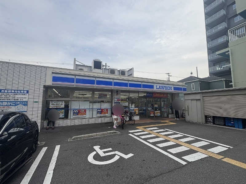 コンビニ　ローソン片町一丁目店（コンビニ）まで387m