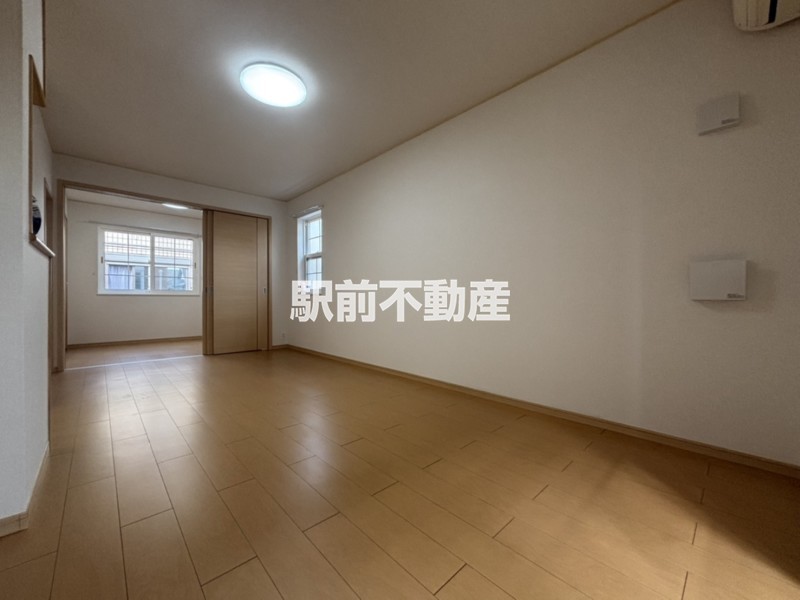 ＪＲ鹿児島本線 久留米駅 徒歩31分 2階建 築18年の居間写真