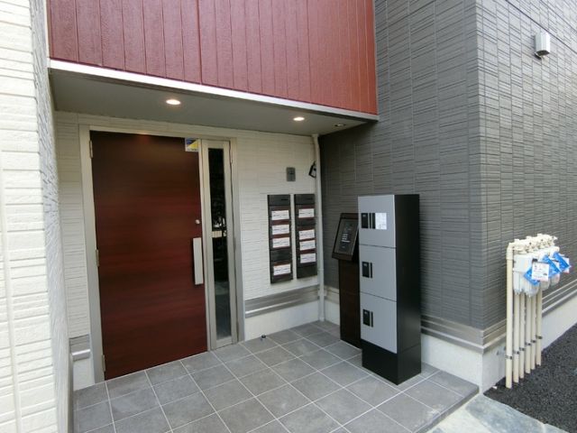 仙台市地下鉄東西線 卸町駅 徒歩14分 3階建 築5年の外観写真