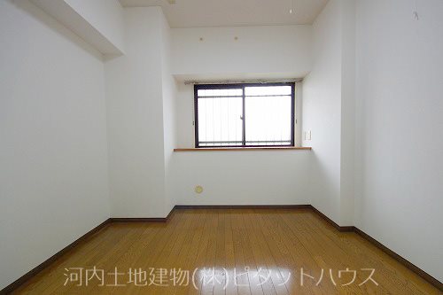 その他部屋・スペース　※クロスの色合いなど異なる場合がございま