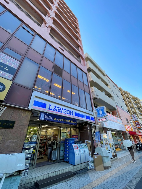 コンビニ　ローソン長居公園前店（コンビニ）まで158m