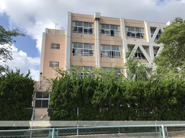 中学校　秋田市立城東中学校（中学校）まで900m