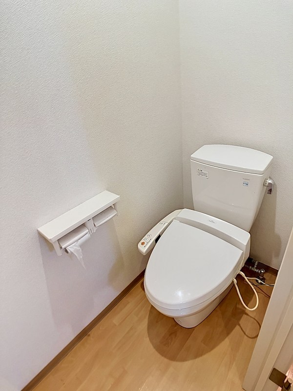 LOTUS MARSH元今泉のトイレ写真