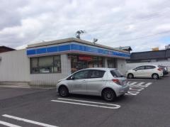 コンビニ　ローソン苅田下新津店（コンビニ）まで783m