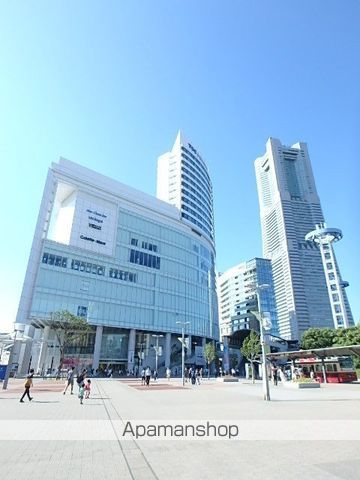 ブルーライン 桜木町駅 徒歩1分 11階建 築19年の周辺写真