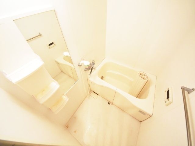 バス・シャワールーム　★★追い焚き完備★★