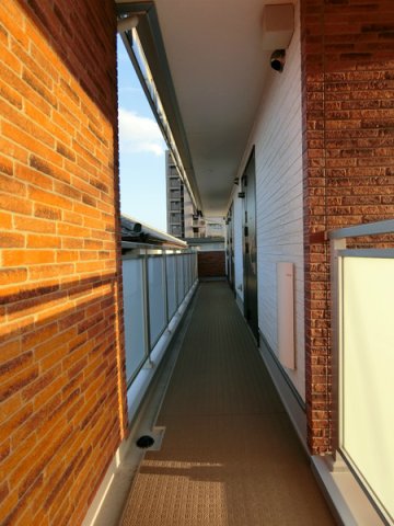 地下鉄名城線 平安通駅 徒歩4分 3階建 築8年の外観写真