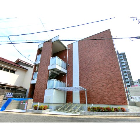 地下鉄名城線 平安通駅 徒歩4分 築8年