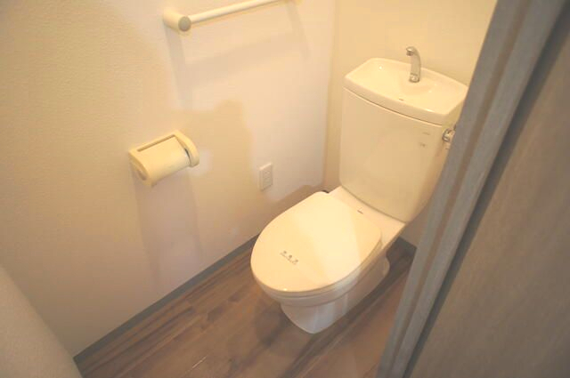 トイレ　シンプルで使いやすいトイレです