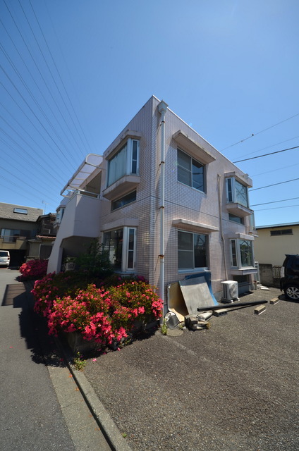 建物外観　★緑の多い、住みよいエリアに建つマンション★