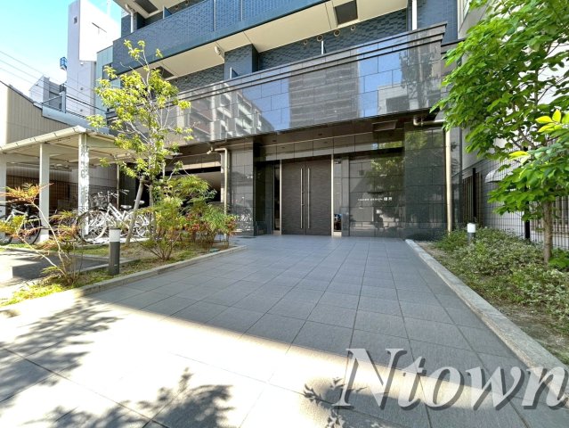 エントランス　建物の内部です