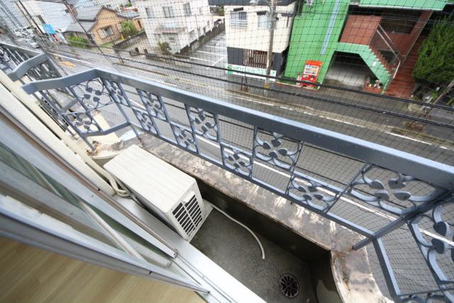バルコニー　※同タイプ部屋の写真です。