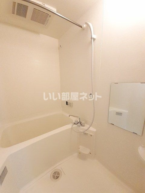 アーバン縄手Bの風呂写真