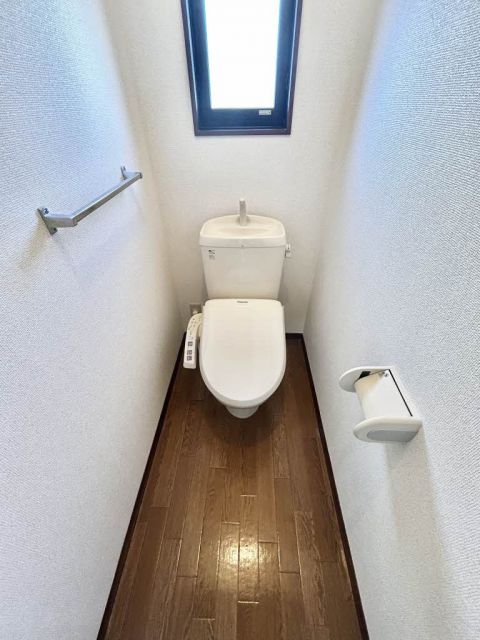 サニーヒルズ B棟のトイレ写真