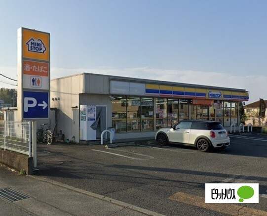 コンビニ　ミニストップ富士宮大岩店（コンビニ）まで594m