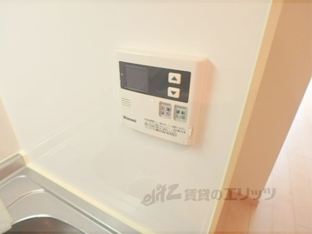 その他設備　給湯器リモコン