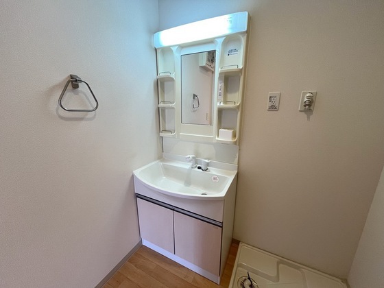 洗面設備　※別部屋の写真です