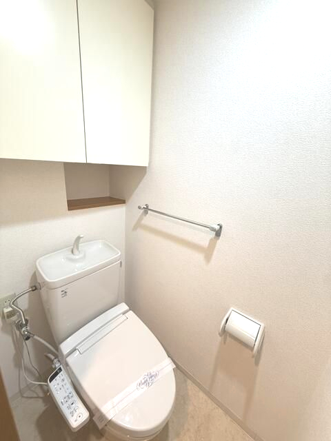 トイレ　清潔感のあるトイレです