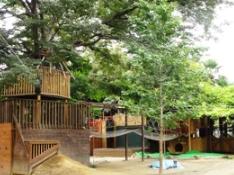 幼稚園・保育園　佼成育子園（幼稚園・保育園）まで283m