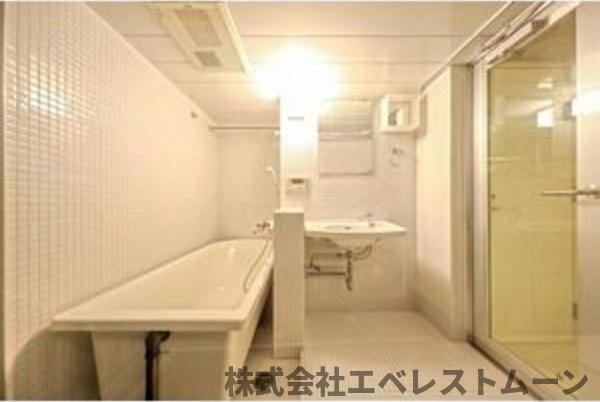 バス・シャワールーム　きれいなお風呂です