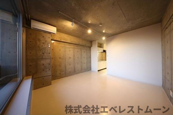 居室・リビング　ゆったり過ごせる居間です