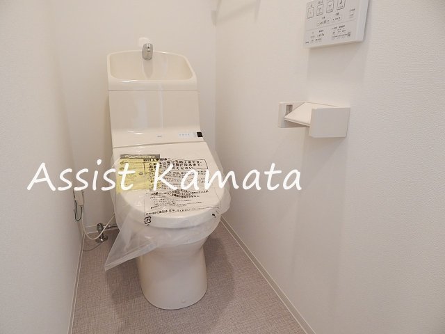 京急本線 梅屋敷駅 徒歩12分 6階建 築7年のトイレ写真