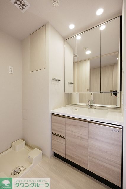 洗面設備　※写真は同タイプ住戸です。